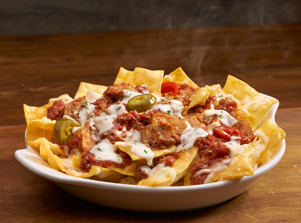 Olive Garden now has loaded pasta chips—AKA Italian pasta nachos—on their m...
